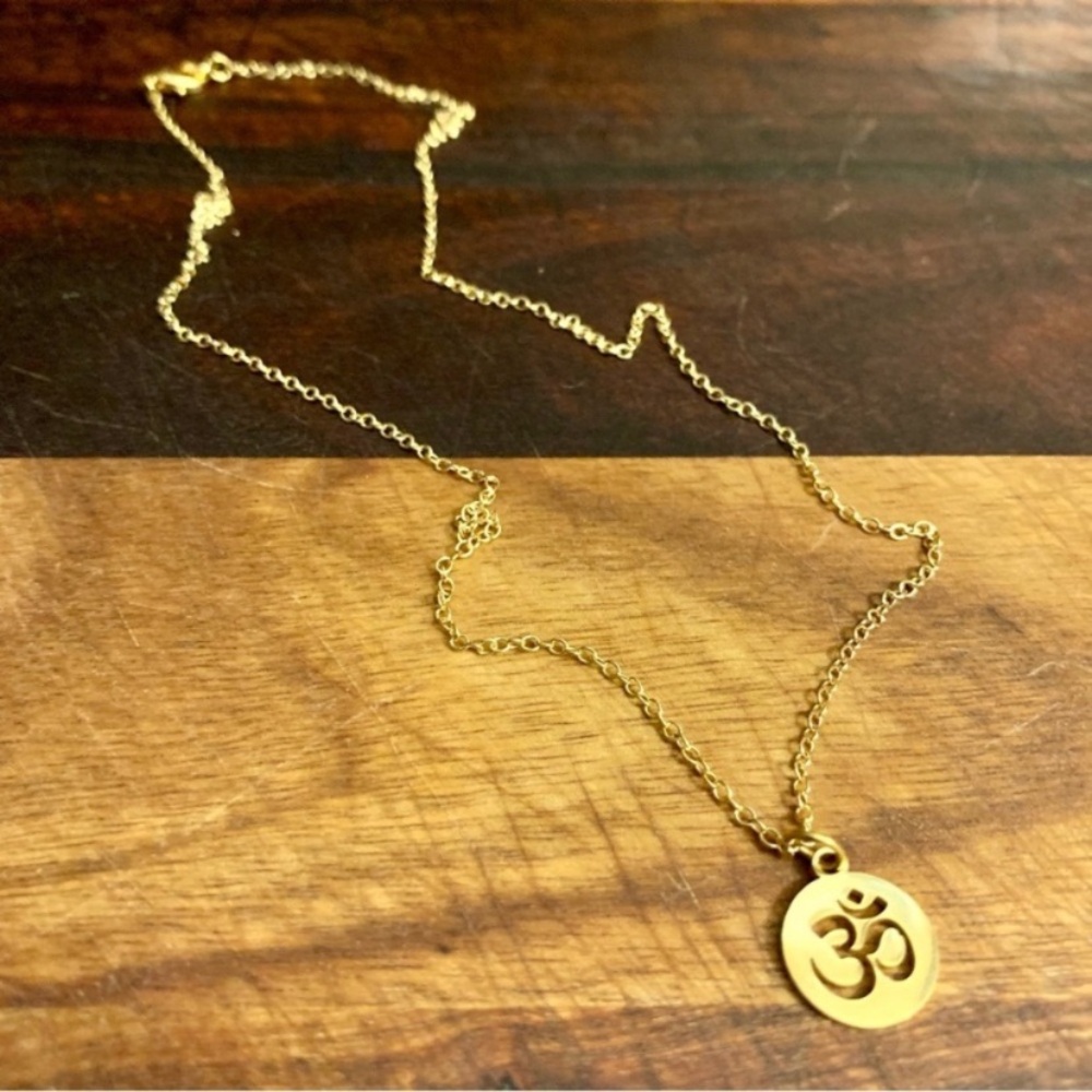 18 Karat Gold Plate Om Pendant Necklace